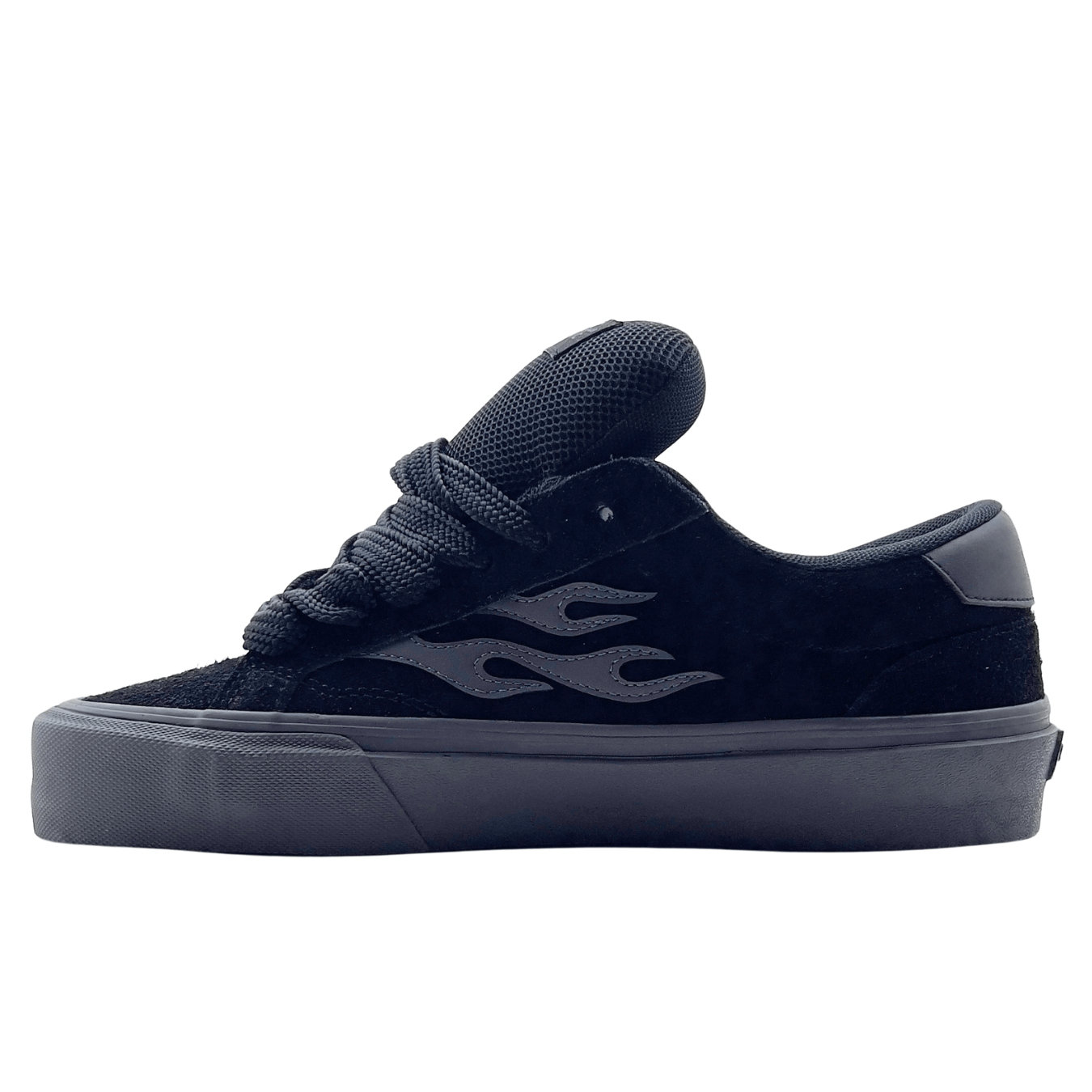 Logan Puff in blackout - Straye - State Of Flux