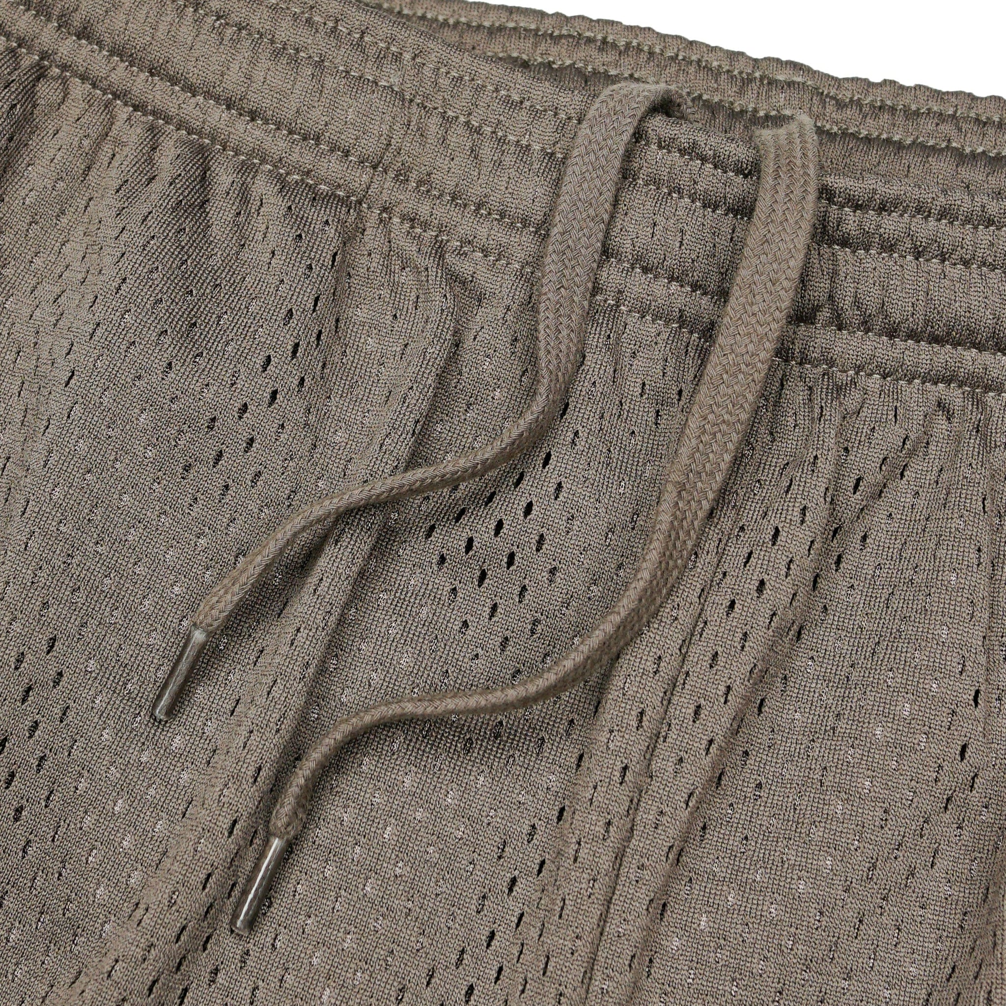 Ballin' Mesh Shorts in deep taupe brown