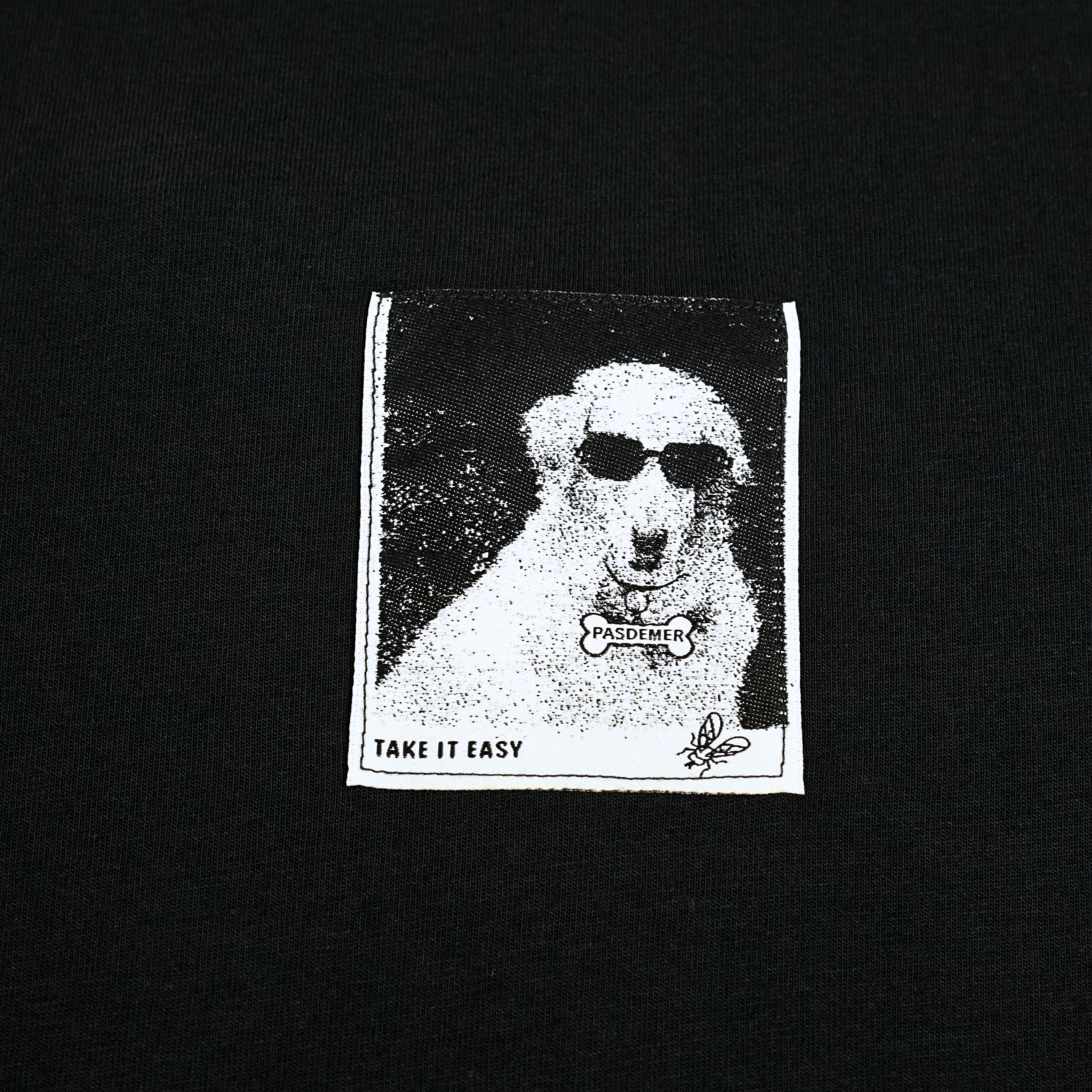 Internet Quotes Tee in black