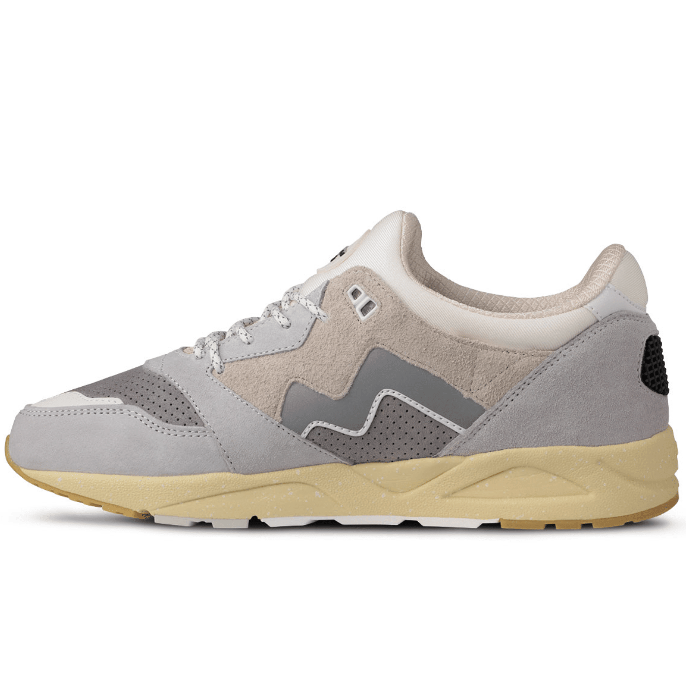 Aria 95 in lunar rock and foggy dew - Karhu - State Of Flux