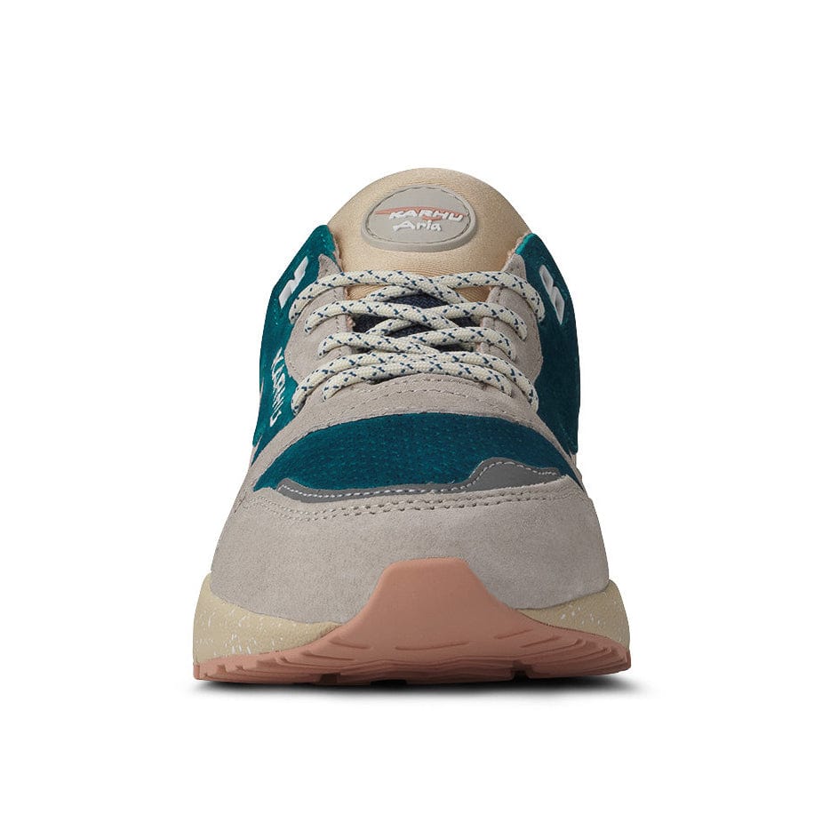 Aria 95 in silver lining and peach whip - Karhu - State Of Flux