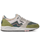 Aria 95 in sphagnum and dark forest - Karhu - State Of Flux