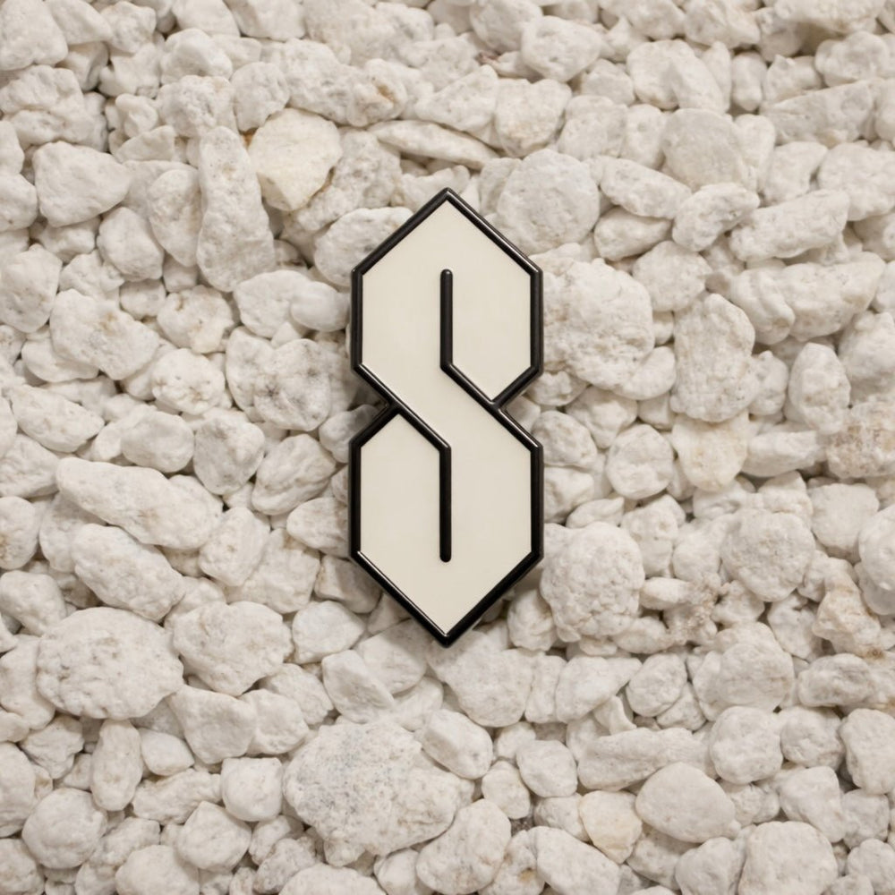 Cool S Pin in glow white and black
