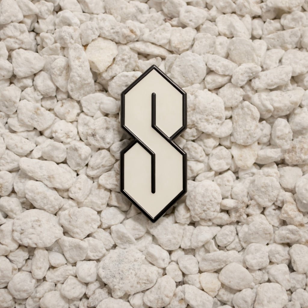 Cool S Pin in glow white and black