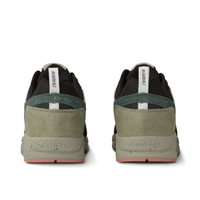 Fusion 2.0 in abbey stone and bright white - Karhu - State Of Flux