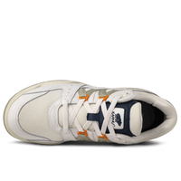 Fusion XT in cloud dancer and agate grey - Karhu - State Of Flux