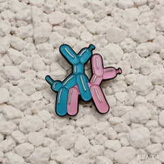 Humper Pin in blue and pink