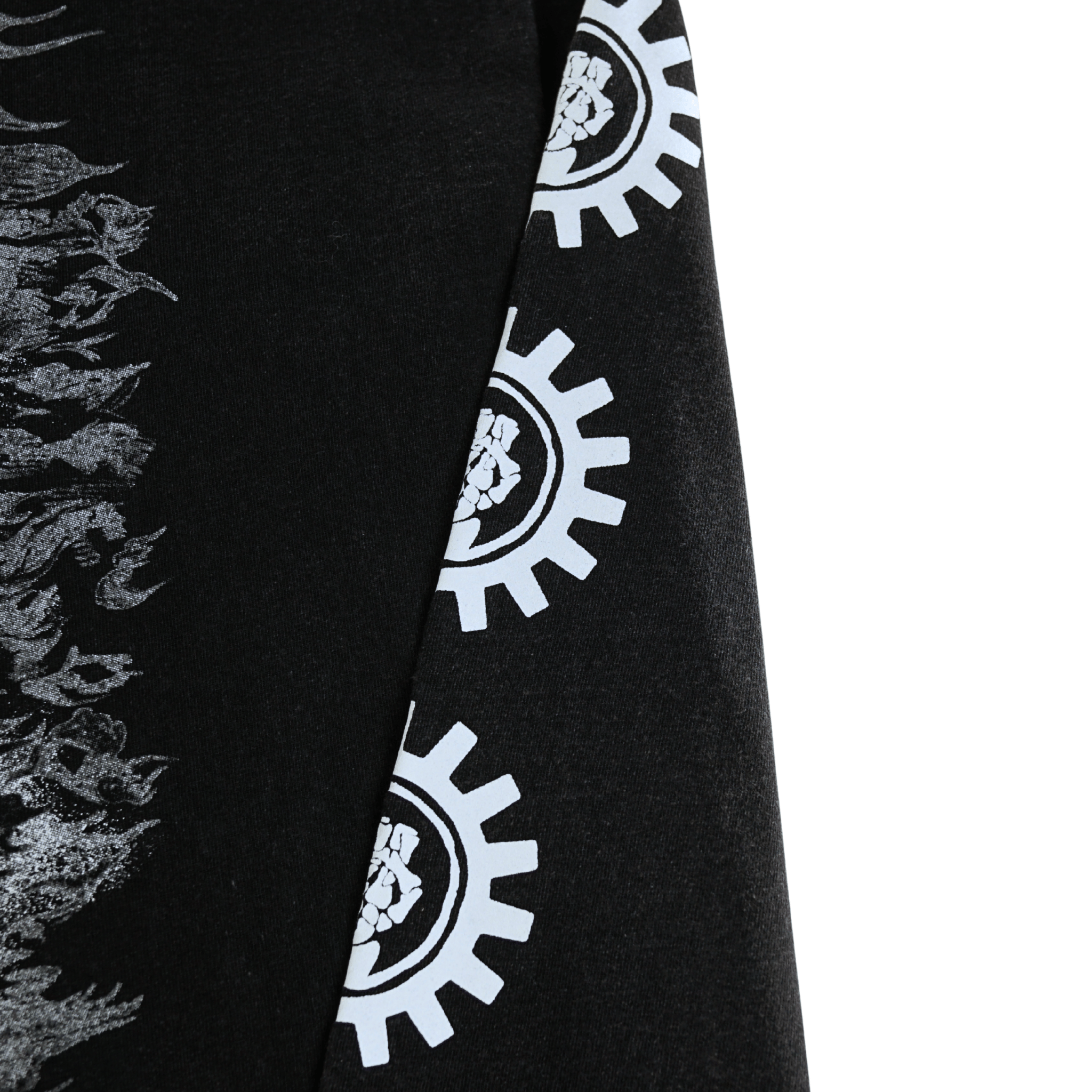 Martyr GFX Long - sleeve Tee in faded black - Devá States - State Of Flux