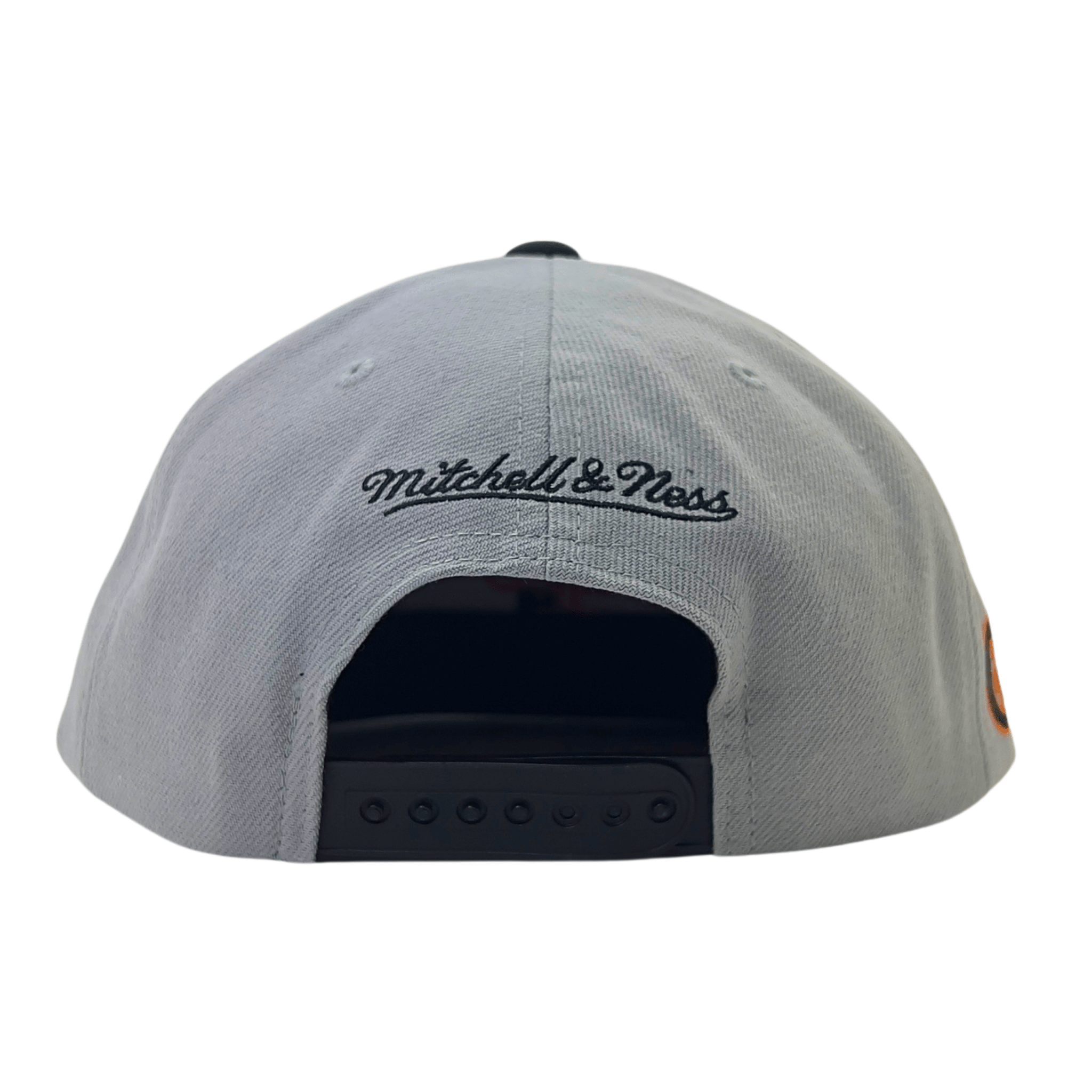 San Francisco Giants Away Cooperstown Snapback Hat in grey and black - Mitchell & Ness - State Of Flux